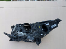 Laden Sie das Bild in den Galerie-Viewer, Frontscheinwerfer Ford Kuga II GV41-130154-EC Xenon Rechts Headlight SCH4607820230oy