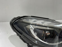 Laden Sie das Bild in den Galerie-Viewer, Frontscheinwerfer Mercedes-Benz A2468207761 Ein Satz Scheinwerfer Headlight SCH6082126066yu