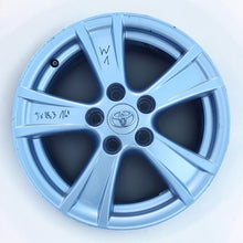 Laden Sie das Bild in den Galerie-Viewer, 1x Alufelge 16 Zoll 6.5&quot; 5x114.3 42611-0F120 Toyota Avensis Rim Wheel