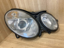 Laden Sie das Bild in den Galerie-Viewer, Frontscheinwerfer Mercedes-Benz W211 154360-01 Xenon Rechts Headlight SCH9236033697lh