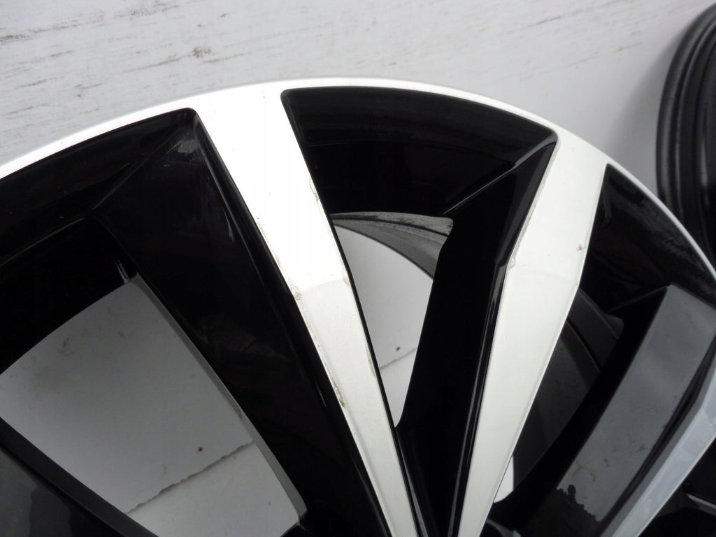 1x Alufelge 17 Zoll 7.0" 5x112 45ET Glanz Schwarz 2GA601025B VW T-Roc Rim Wheel FEL2423082362nk