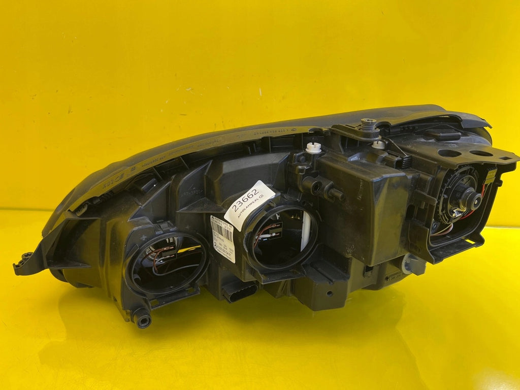 Frontscheinwerfer Mercedes-Benz W220 A2208205461 Bi-Xenon Rechts Headlight SCH7190612206zf