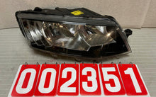 Laden Sie das Bild in den Galerie-Viewer, Frontscheinwerfer Skoda Octavia III 5E1941016 Rechts Scheinwerfer Headlight SCH2753683523lc