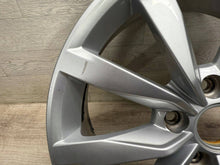 Load image into Gallery viewer, 1x Alufelge 17 Zoll 49ET Silber 5G0601025CH VW Golf Vii Rim Wheel FEL1527821878cz