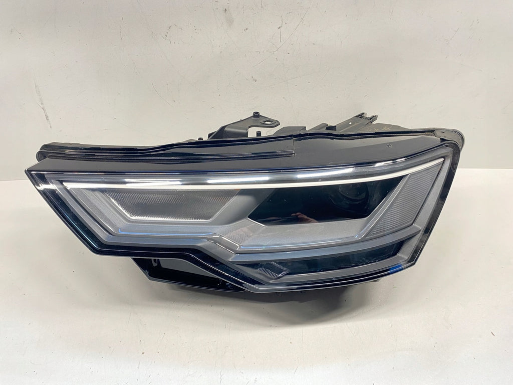 Frontscheinwerfer Audi A6 C8 LED Ein Stück (Rechts oder Links) Headlight SCH7672168420mm