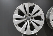 Laden Sie das Bild in den Galerie-Viewer, 4x Alufelge 19 Zoll 8.5" 5x112 20ET Glanz Silber 4M8601025 Audi Rim Wheel FEL5939466612in