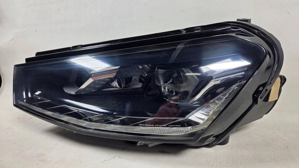 Frontscheinwerfer Skoda Fabia IV 6VB941015B Links Scheinwerfer Headlight SCH3812694356ln