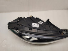 Laden Sie das Bild in den Galerie-Viewer, Frontscheinwerfer Mercedes-Benz W177 A1779063805 Full LED Rechts Headlight SCH2236621866ev