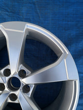 Load image into Gallery viewer, 1x Alufelge 19 Zoll 8.0" 5x112 49ET Glanz Silber 8V0601025CE Audi A3 Rim Wheel FEL2796639542fn