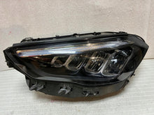 Laden Sie das Bild in den Galerie-Viewer, Frontscheinwerfer Mercedes-Benz W247 A2479063504 Links Scheinwerfer Headlight SCH5567840224nm