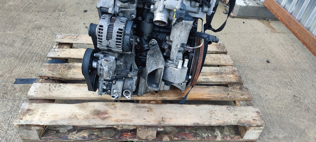 Motor Audi Seat A4 B8 Exeo CAHA 2.0 TDI 170PS 125kW Diesel Engine Komplett