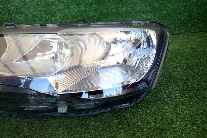 Frontscheinwerfer Skoda Rapid 5G1941015D Links Scheinwerfer Headlight SCH6126138243io