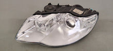Load image into Gallery viewer, Frontscheinwerfer VW Touareg 7L6941031C Xenon Links Scheinwerfer Headlight SCH5360737397bi