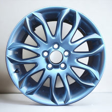Laden Sie das Bild in den Galerie-Viewer, 1x Alufelge 17 Zoll 7.0&quot; 5x108 30671415 Volvo Rim Wheel
