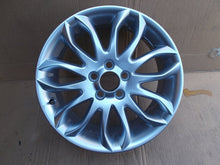 Laden Sie das Bild in den Galerie-Viewer, 1x Alufelge 17 Zoll 7.0&quot; 5x108 30671415 Volvo Rim Wheel