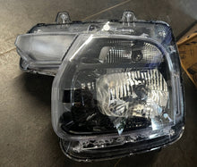 Laden Sie das Bild in den Galerie-Viewer, Frontscheinwerfer Hyundai Staria 92101-CG000 CG921-61030 Xenon Links Headlight SCH1280702587qx