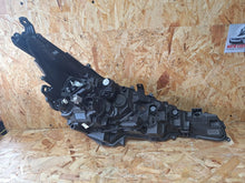 Load image into Gallery viewer, Frontscheinwerfer Toyota Corolla VAY3265 Links Scheinwerfer Headlight SCH9242662952js