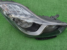 Laden Sie das Bild in den Galerie-Viewer, Frontscheinwerfer Hyundai Ix20 92102-1KXXX Rechts Scheinwerfer Headlight SCH8925199217jj