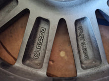 Laden Sie das Bild in den Galerie-Viewer, 1x Alufelge 19 Zoll 7.5" 5x114.3 45ET Glanz Grau 9965157590 Mazda Cx5 Cx3 Cx9 FEL2779408302la