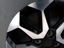 Laden Sie das Bild in den Galerie-Viewer, 1x Alufelge 15 Zoll 4.5&quot; 4x100 35ET 42611-0H050 Toyota Aygo Rim Wheel