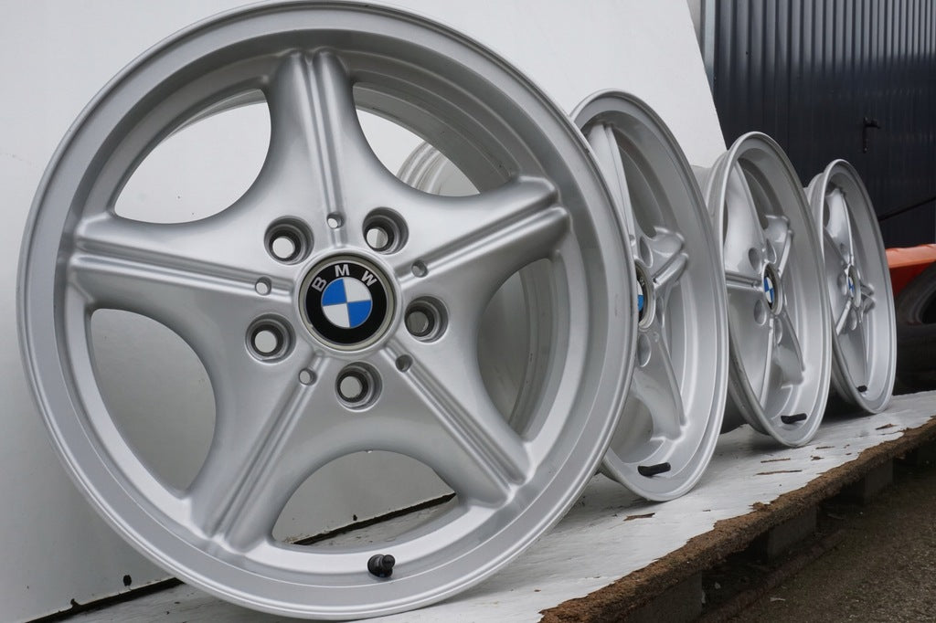 4x Alufelge 16 Zoll 7.0" 5x120 46ET 1092260 BMW Rim Wheel FEL2481880387ra