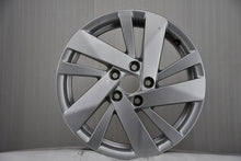 Load image into Gallery viewer, 1x Alufelge 15 Zoll 5.5" 5x100 40ET Glanz Silber 2G0601025BB VW Polo Rim Wheel FEL9136753399ln