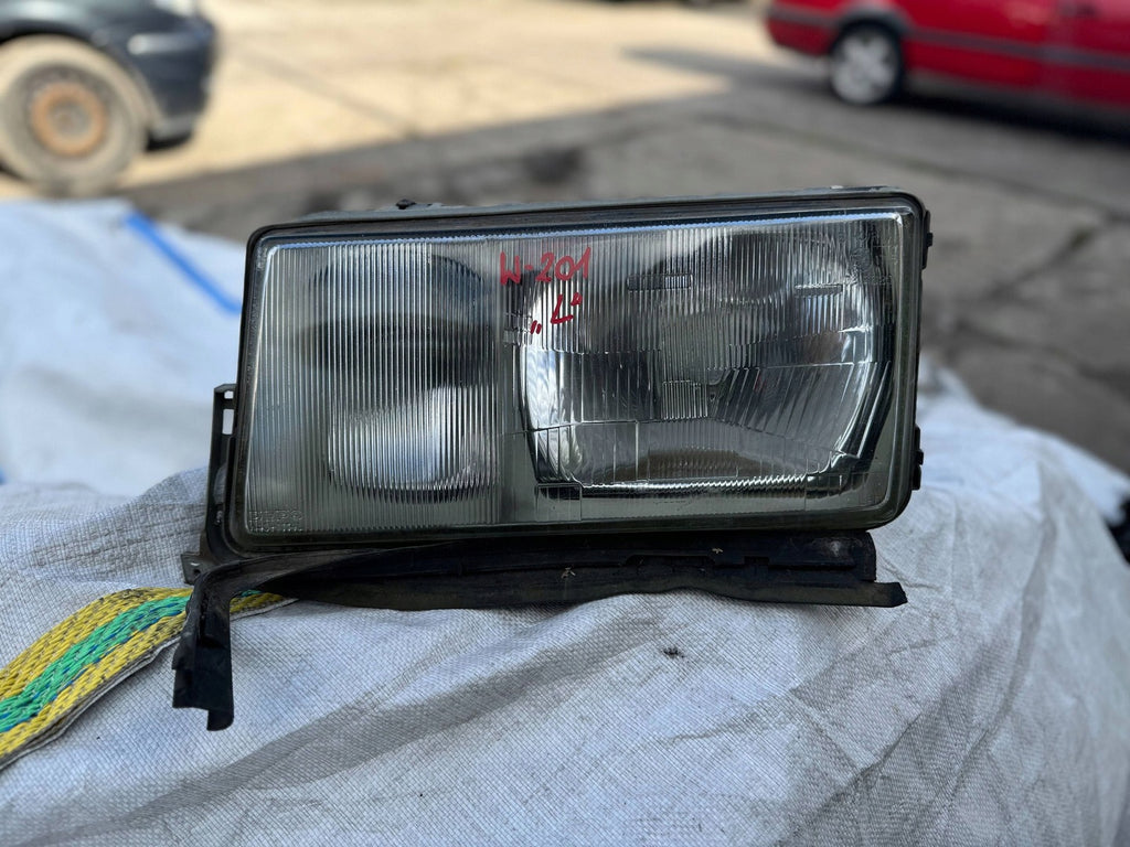Frontscheinwerfer Mercedes-Benz 190 W201 89494933 Links Scheinwerfer Headlight SCH2393017819wl