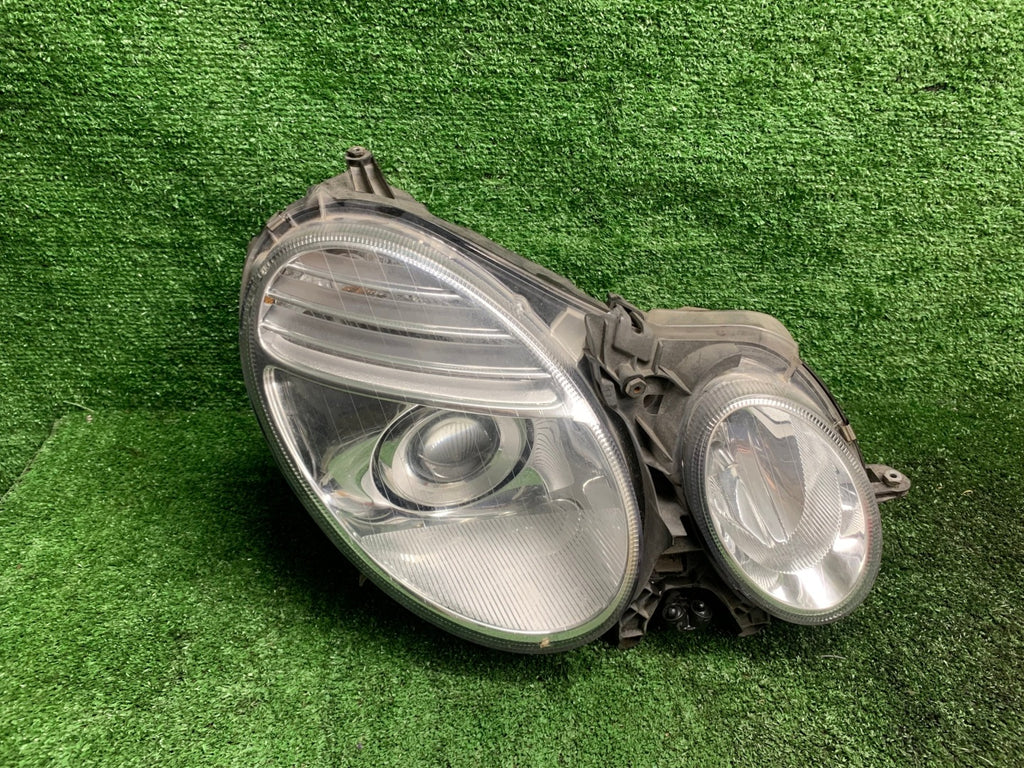 Frontscheinwerfer Mercedes-Benz W211 Xenon Rechts Scheinwerfer Headlight SCH9679795031pa