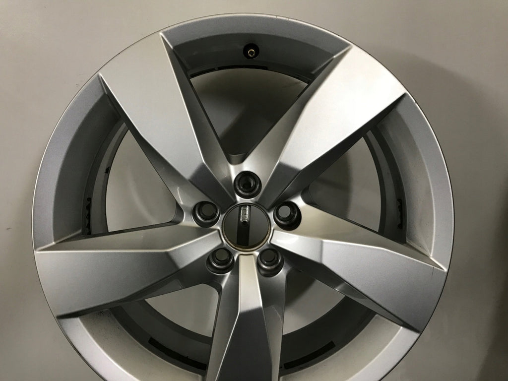 1x Alufelge 17 Zoll 6.5" 5x112 39ET Glanz Silber 2GM601025 VW T-Cross Rim Wheel FEL1738404268lq
