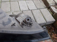 Load image into Gallery viewer, Frontscheinwerfer VW Caddy 2K1941016B Rechts Scheinwerfer Headlight SCH4581553543us