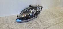 Laden Sie das Bild in den Galerie-Viewer, Frontscheinwerfer Seat Altea 1P1941007A Xenon Links Scheinwerfer Headlight