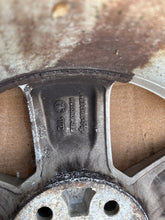 Load image into Gallery viewer, 1x Alufelge 16 Zoll 6.5" 5x112 46ET 5E0601025H Skoda Octavia I Rim Wheel FEL1924073500ae
