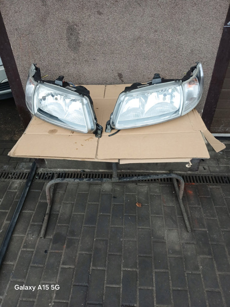 Frontscheinwerfer Saab 9-5 95 Ein Satz Scheinwerfer Headlight