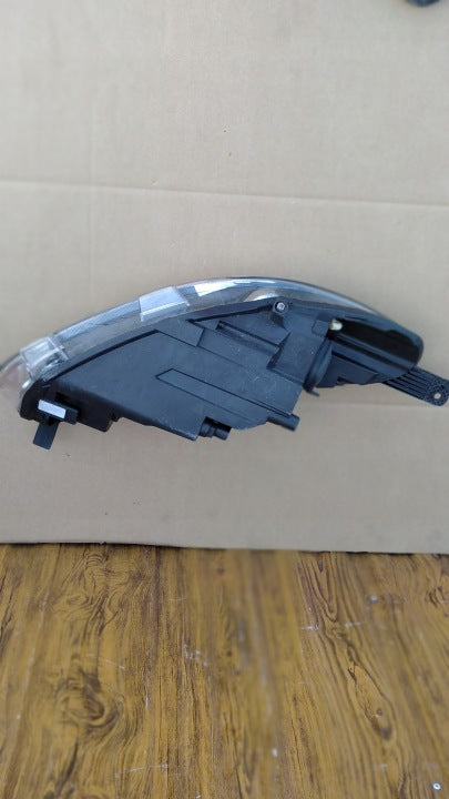 Frontscheinwerfer Ford Fiesta I H1BB-13W030-AE OE-H1BB-13W030-AD Links Headlight SCH3202432218sx