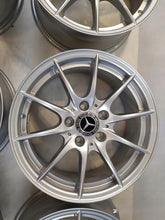 Load image into Gallery viewer, 1x Alufelge 16 Zoll 7.0&quot; 5x112 37 5ET A1724010002 Mercedes-Benz Slc R172 Slk