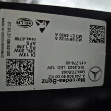 Laden Sie das Bild in den Galerie-Viewer, Frontscheinwerfer Mercedes-Benz Eqb A2439069000 Rechts Scheinwerfer Headlight SCH3253560131iq