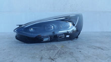 Laden Sie das Bild in den Galerie-Viewer, Frontscheinwerfer Ford Focus JX7B-13E017-CE LED Rechts Scheinwerfer Headlight