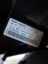 Laden Sie das Bild in den Galerie-Viewer, Frontscheinwerfer Dacia Duster 260608209R LED Links Scheinwerfer Headlight