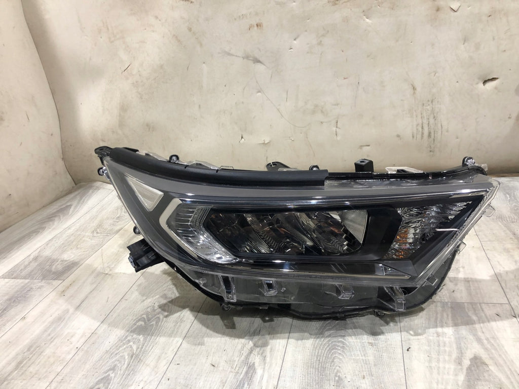 Frontscheinwerfer Toyota V Ein Stück (Rechts oder Links) Scheinwerfer Headlight SCH4158218148vg