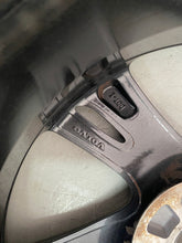 Load image into Gallery viewer, 1x Alufelge 17 Zoll 7.0" 5x108 52,5ET 31302877 Mg V60 V40 C30 S40 Rim Wheel FEL6618776685sz