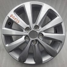 Laden Sie das Bild in den Galerie-Viewer, 1x Alufelge 15 Zoll 5.5" 5x100 40ET Glanz Silber 6F0601025G Seat Ibiza I V FEL2140134943af