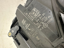 Laden Sie das Bild in den Galerie-Viewer, Frontscheinwerfer Audi Q2 81A941011 LED Ein Stück (Rechts oder Links) Headlight