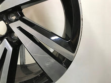 Laden Sie das Bild in den Galerie-Viewer, 1x Alufelge 18 Zoll 7.0" 5x100 39ET Glanz Schwarz 2GM601025H VW Rim Wheel FEL4619446241sz