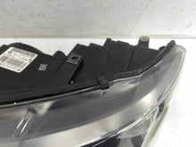 Load image into Gallery viewer, Frontscheinwerfer VW Transporter 7E1941015H Ein Stück (Rechts oder Links)