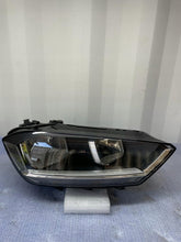 Laden Sie das Bild in den Galerie-Viewer, Frontscheinwerfer VW Sportsvan 517941006B 90056170 Rechts Scheinwerfer Headlight