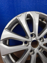 Load image into Gallery viewer, 1x Alufelge 16 Zoll 6.5" 5x114.3 44ET 403005287R Renault Megane 1 Iv Rim Wheel FEL4778174293sr