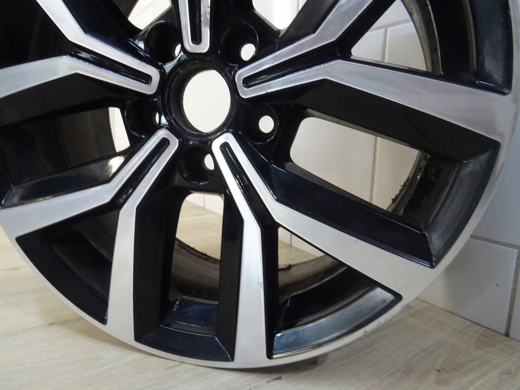 1x Alufelge 17 Zoll 7.0" 5x112 42ET Glanz Silber 3G0601025F VW Passat B8 FEL6919421657mb