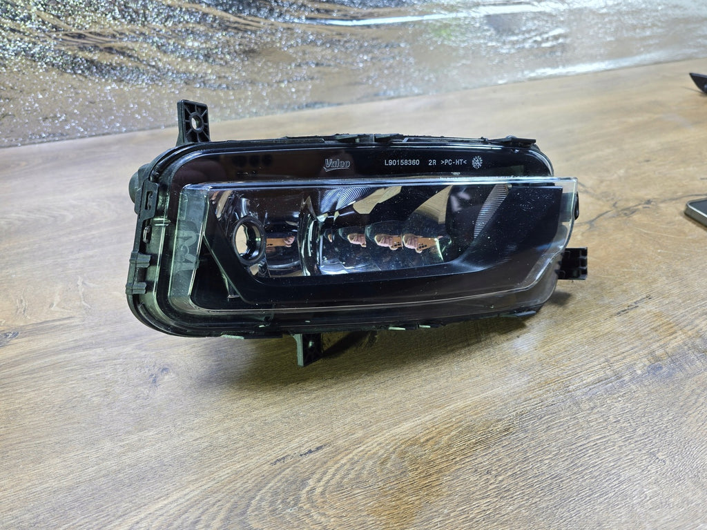 Frontscheinwerfer VW 7la 7LA941662C Rechts Scheinwerfer Headlight SCH8972370438hk