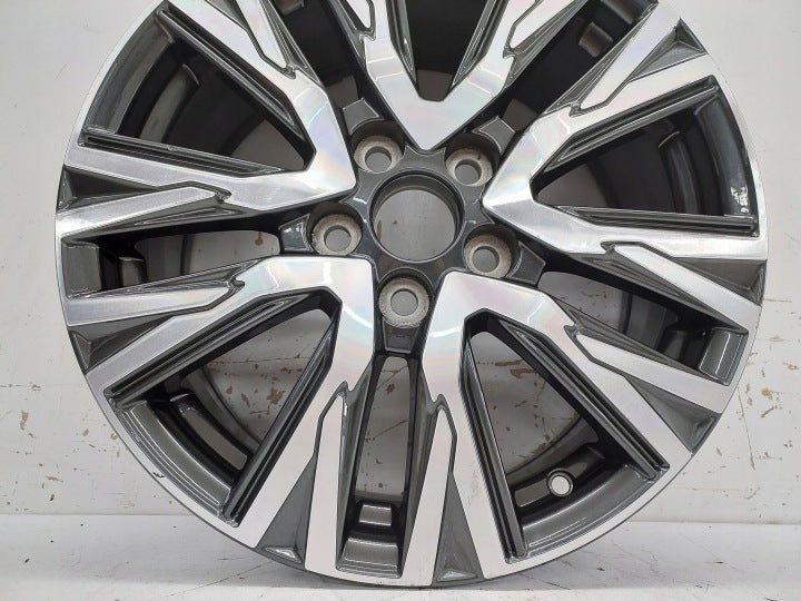 1x Alufelge 17 Zoll 7.0" 5x114.3 50ET PW4570D007 Toyota Yaris Cross Rim Wheel FEL5121299470er