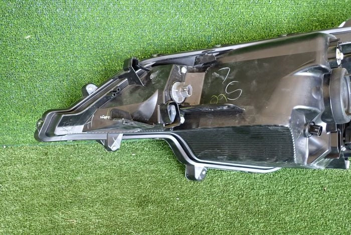 Frontscheinwerfer Mitsubishi Space Star W5335 Rechts Scheinwerfer Headlight SCH9515478094ca